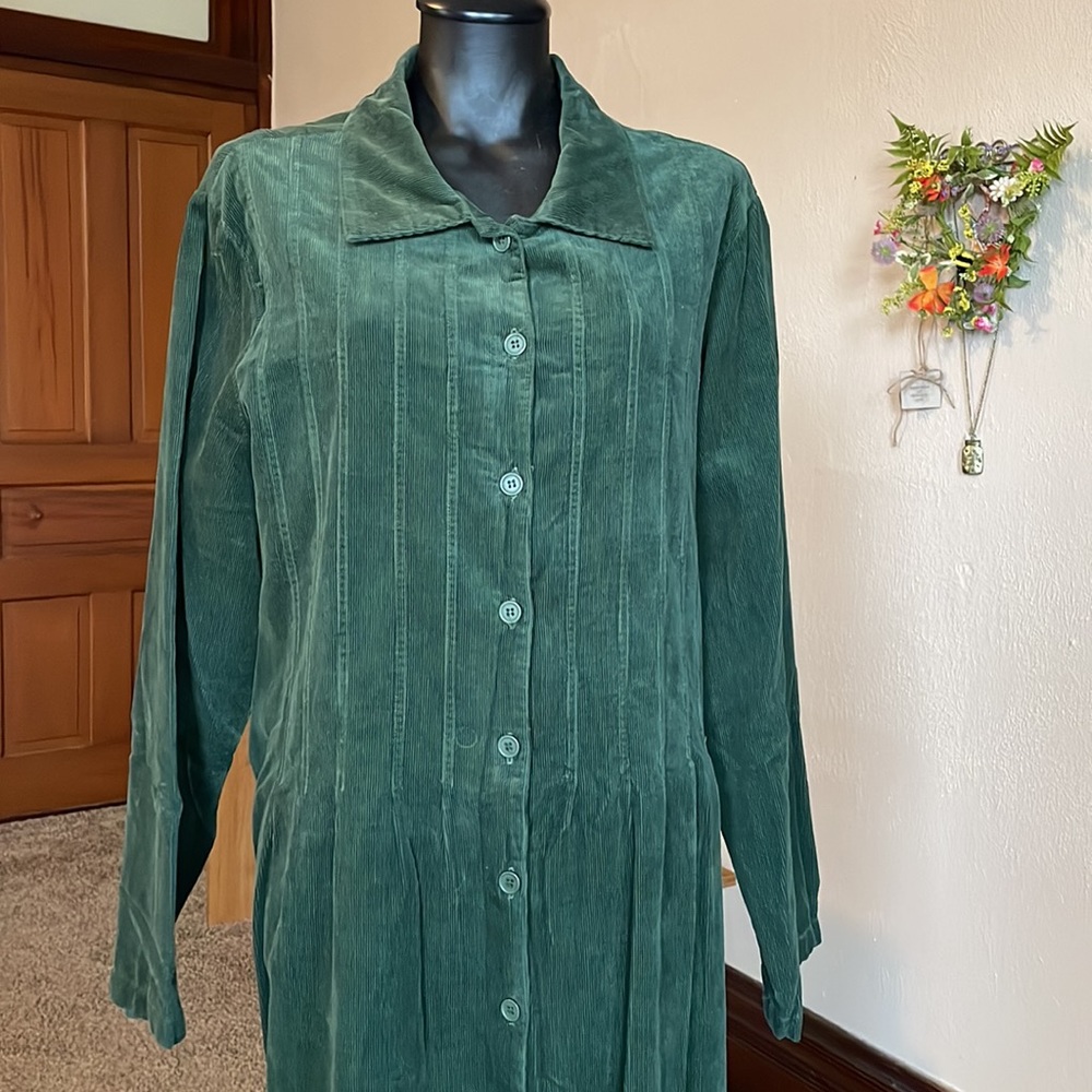 Women’s 1X Corduroy Shirtdress pleated forest green warm cotton The Paragon - Picture 3 of 9